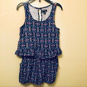 Adorable Tribal Aztec Patterned Romper *Girls 6*